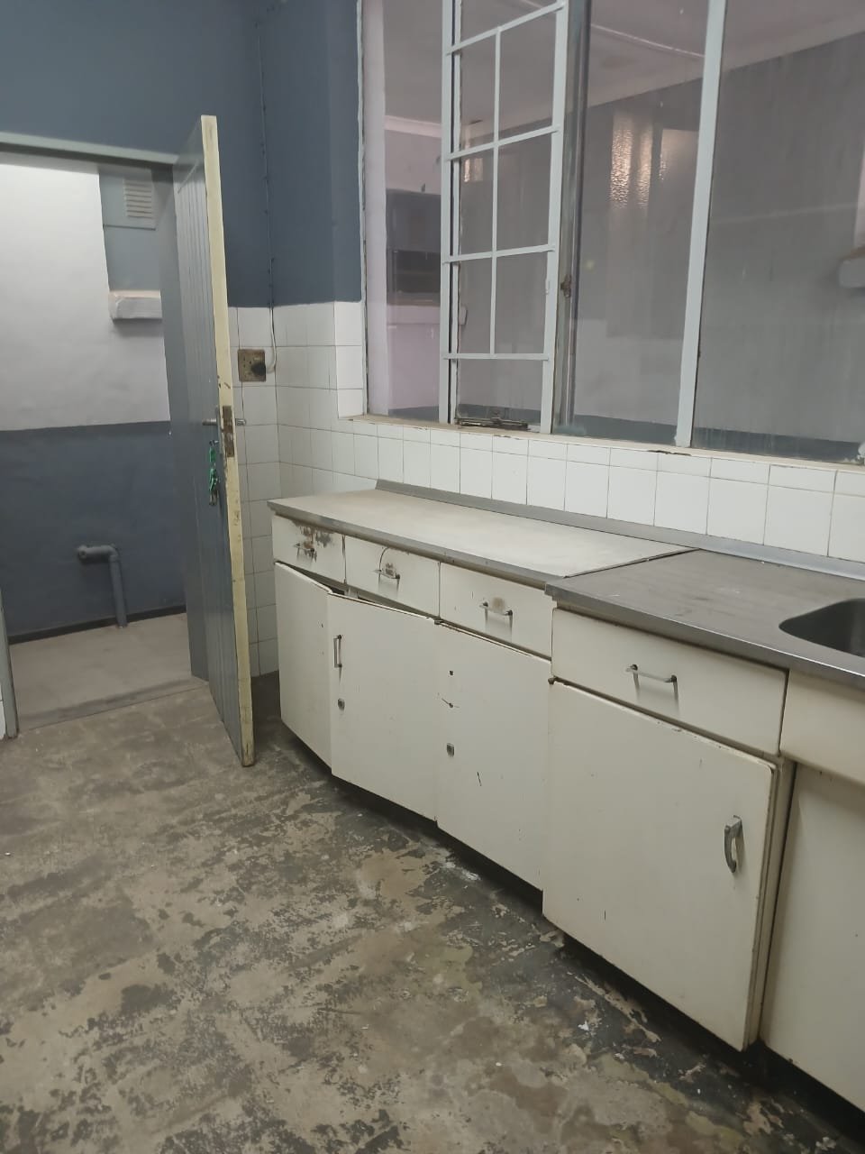 B5-1 – 20m² | Boutique Office / Call Center / Beauty & Nail Space To Let - image 5