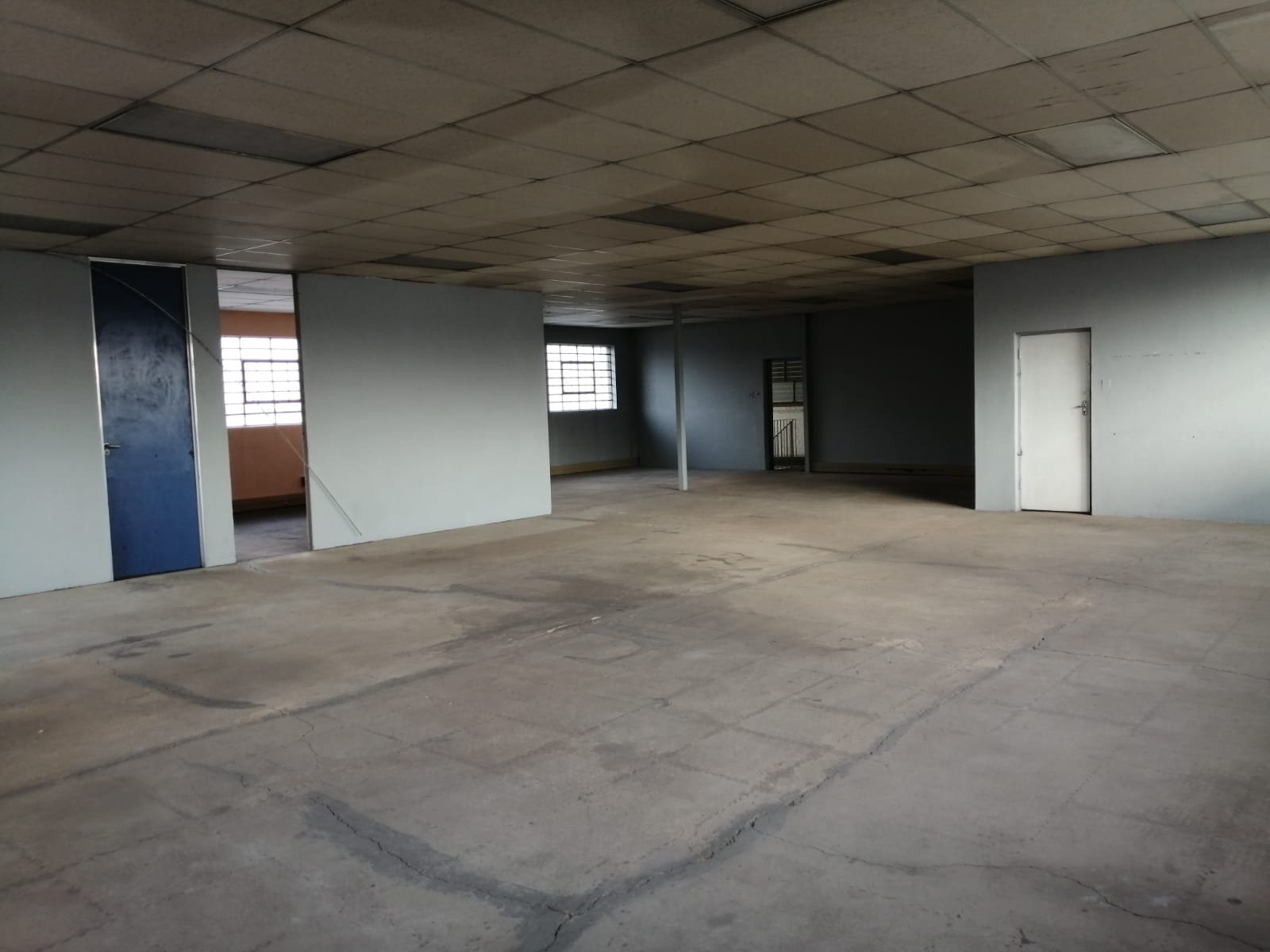 B11-2 – 225m² | Factory / Training Center / Distribution Space To Let - image 6
