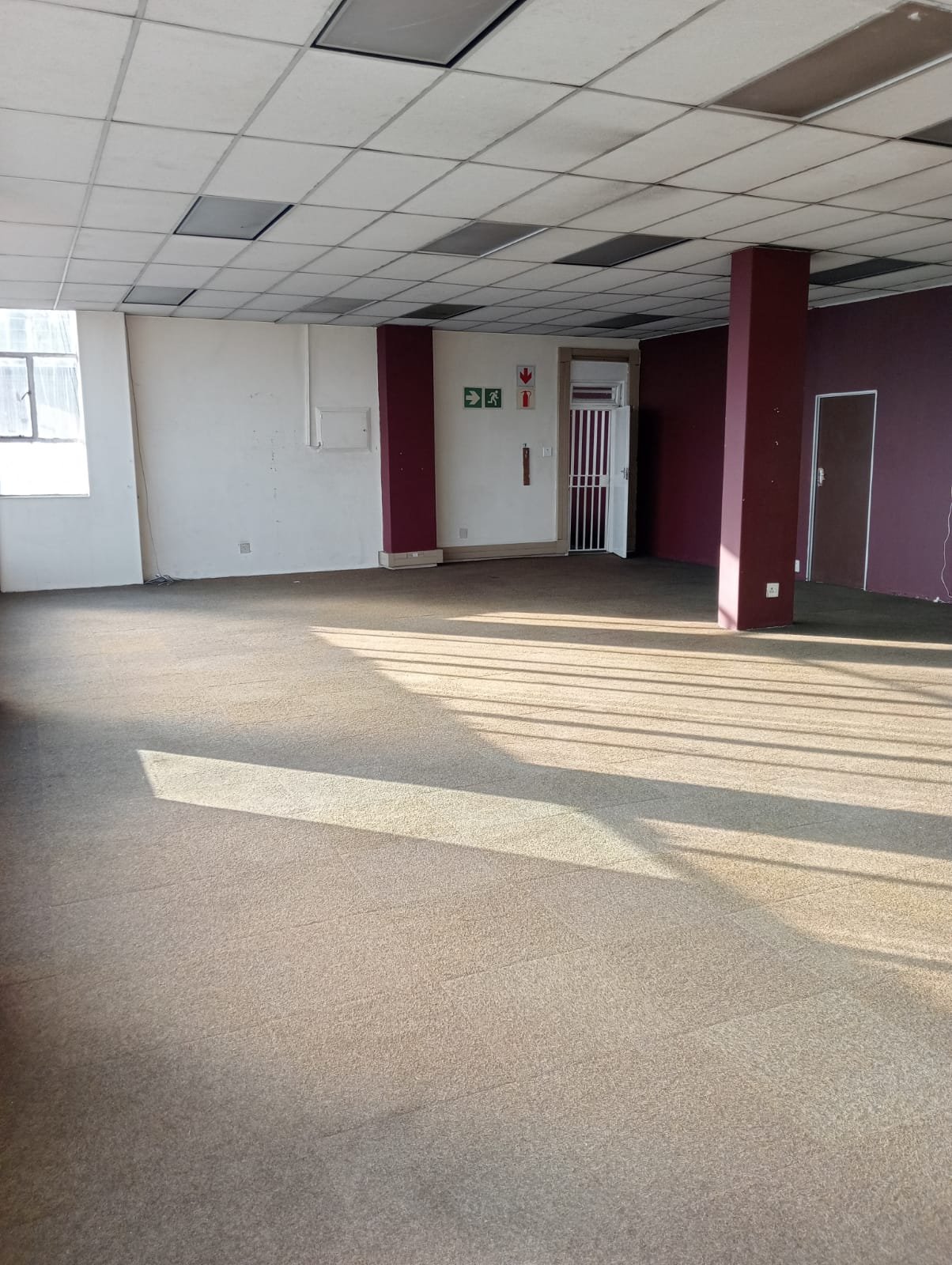 B12-3 – 260m² | Head Office / Gym / Church / Light Manufacturing Space To Let - image 8