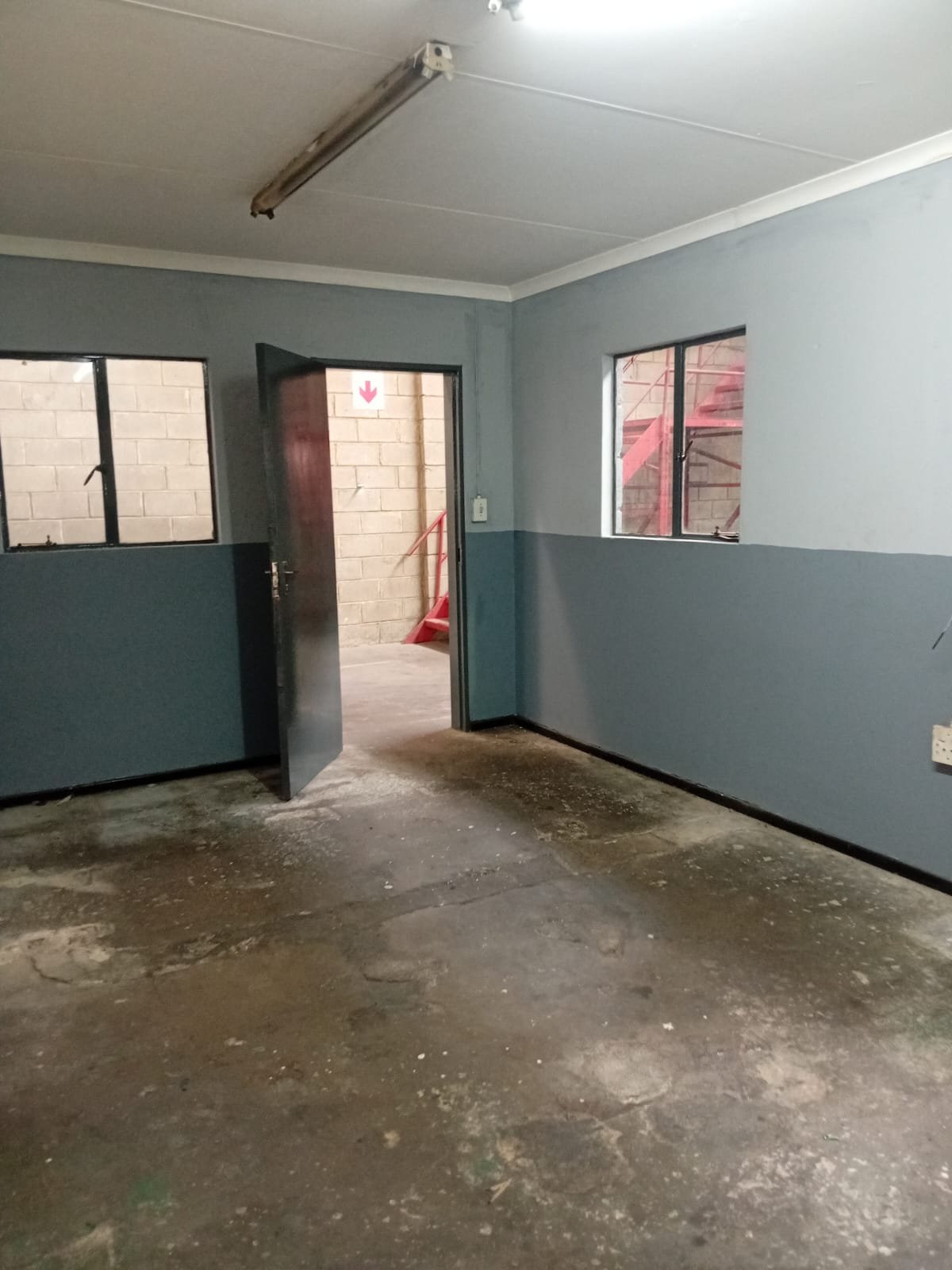 C22 – 380m² - Warehouse / Distribution Space To Let