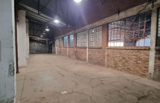 F11 – 279m² Factory / Warehouse / Distribution Space To Let - image 3