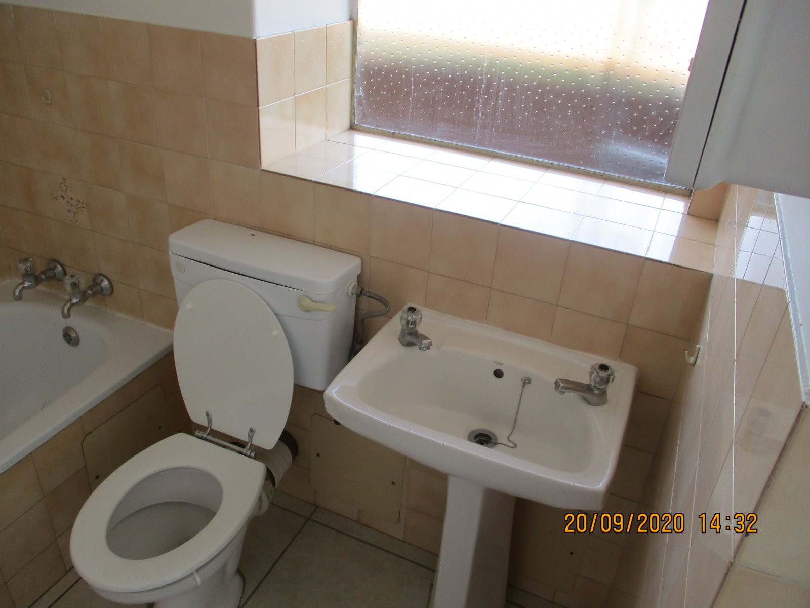 Nordey Heights Flat (Main Bedroom Available for Rent) - image 4