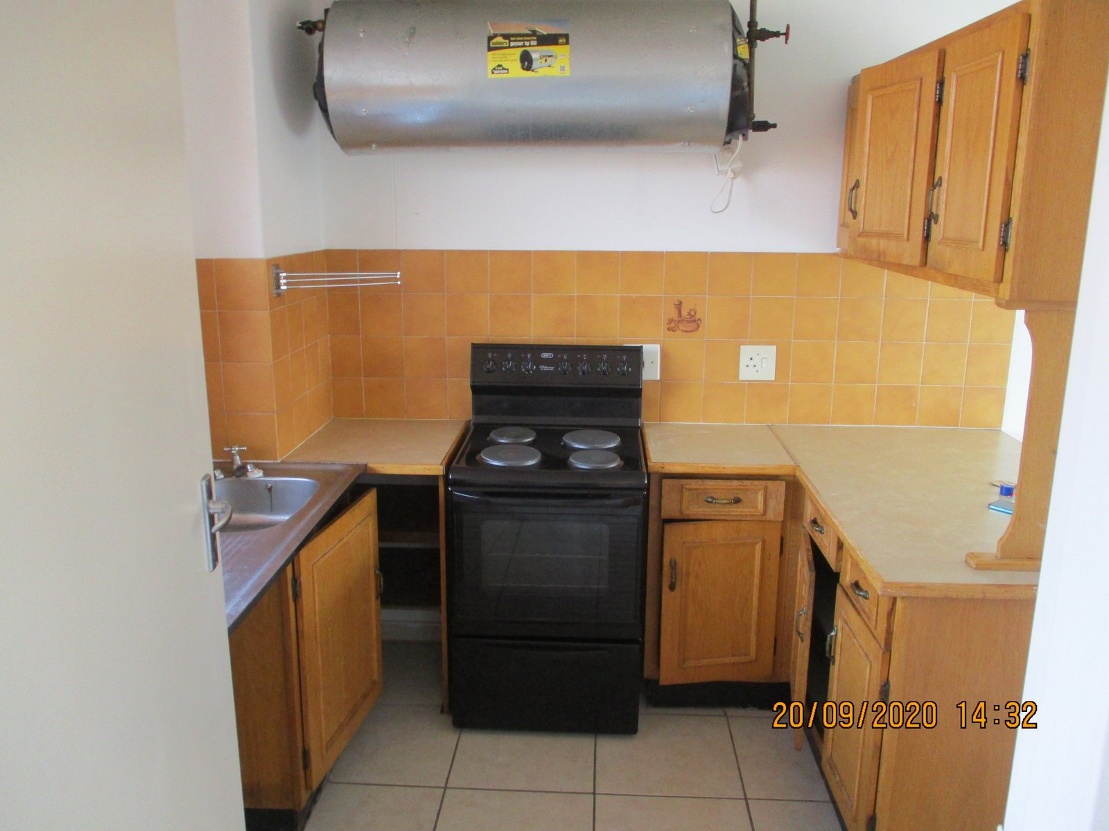 Nordey Heights Flat (Main Bedroom Available for Rent) - image 5