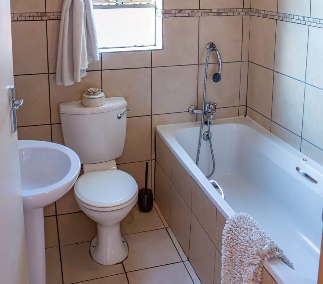 3-Bedroom House for Sale in Witbank image 12