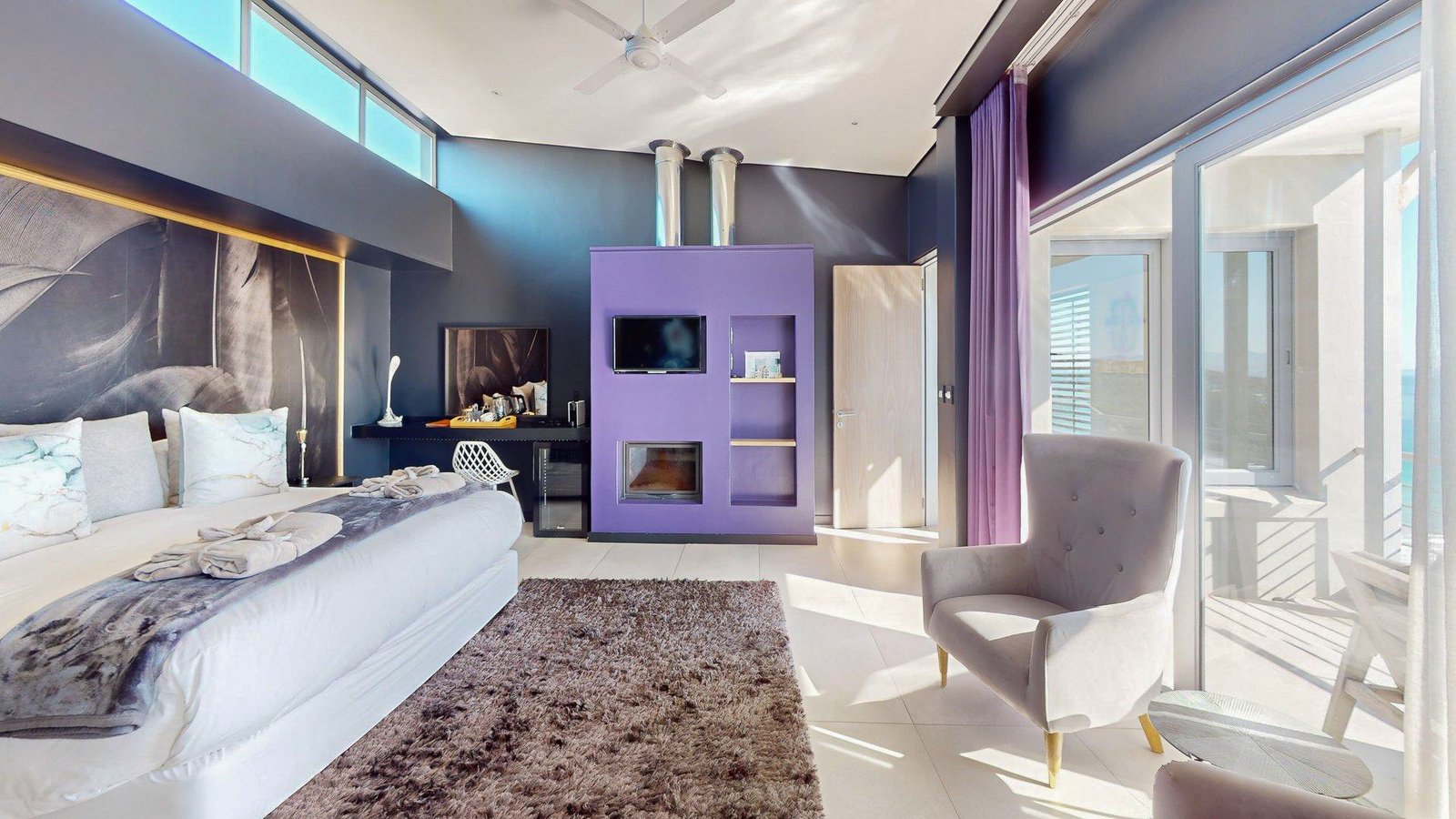 Luxury Beachfront Villa for Sale in Gansbaai – Romansbaai Estate - 6-Bed Oceanfront Guesthouse with 180° Sea Views image 14