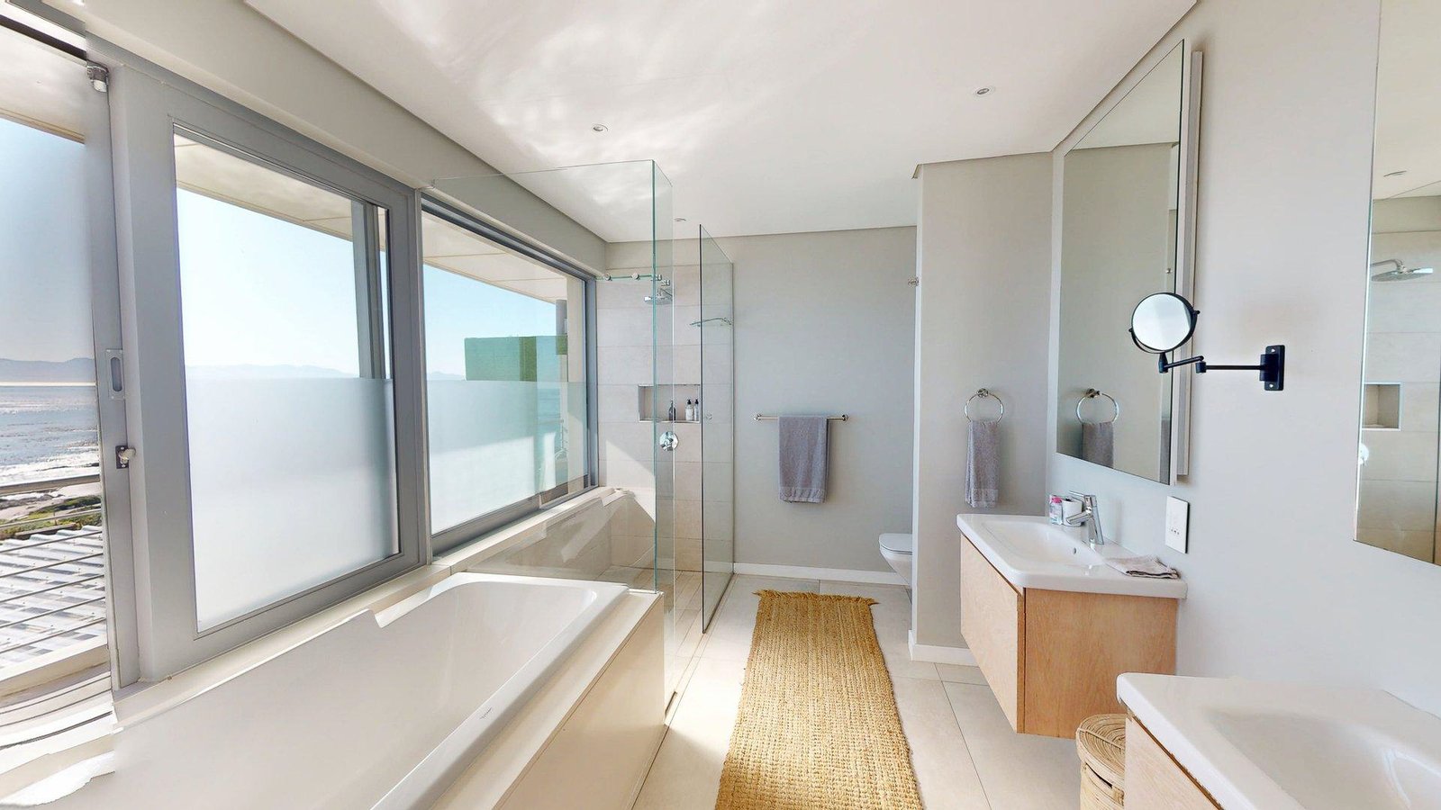 Luxury Beachfront Villa for Sale in Gansbaai – Romansbaai Estate - 6-Bed Oceanfront Guesthouse with 180° Sea Views image 17