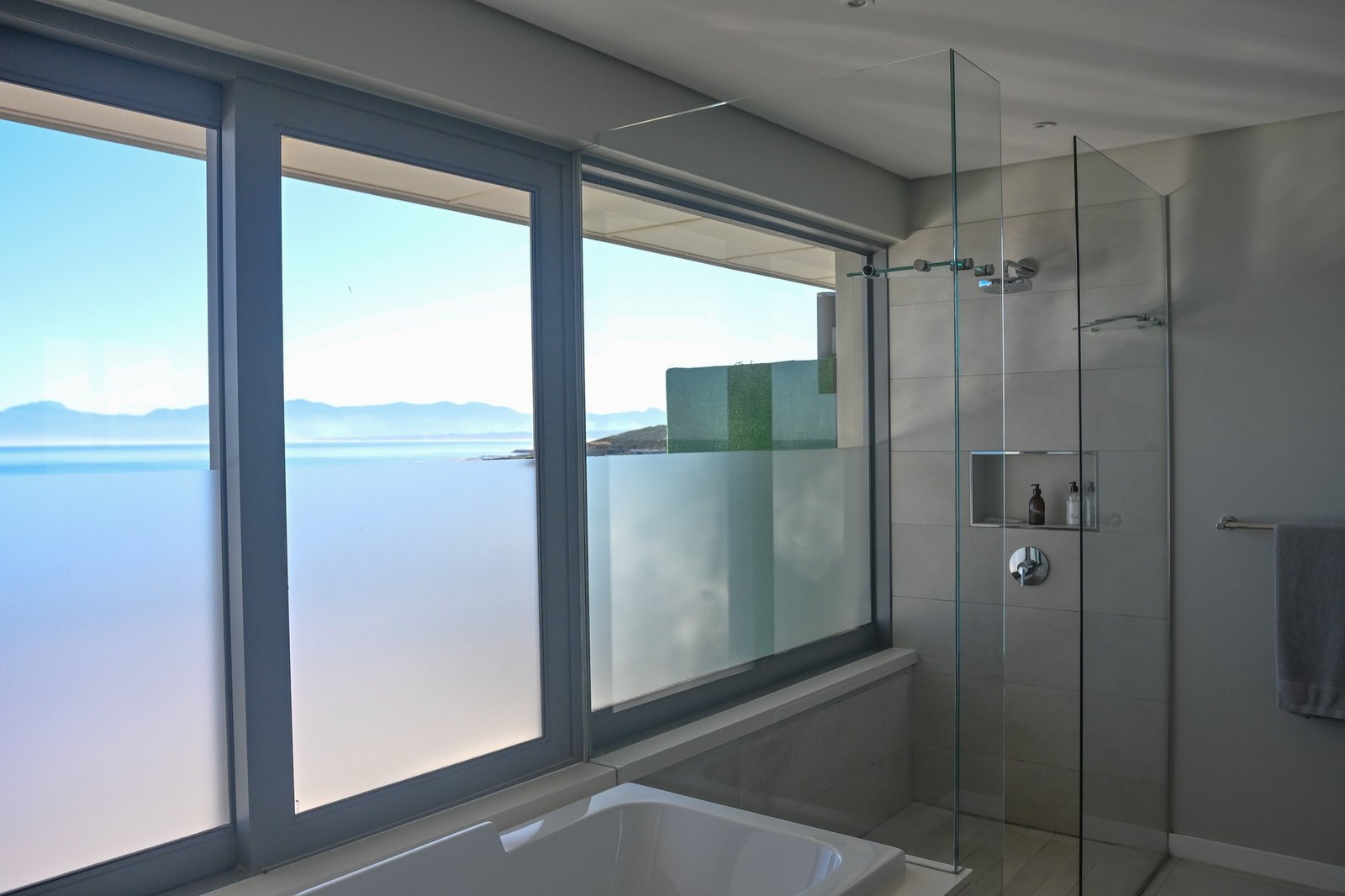Luxury Beachfront Villa for Sale in Gansbaai – Romansbaai Estate - 6-Bed Oceanfront Guesthouse with 180° Sea Views image 20