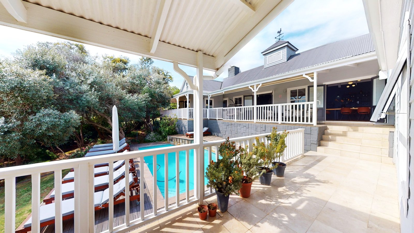 3.1Ha Luxury Smallholding for Sale in Devon Valley, Stellenbosch - Botanical Garden Estate with Guesthouse & Income Cottages image 8