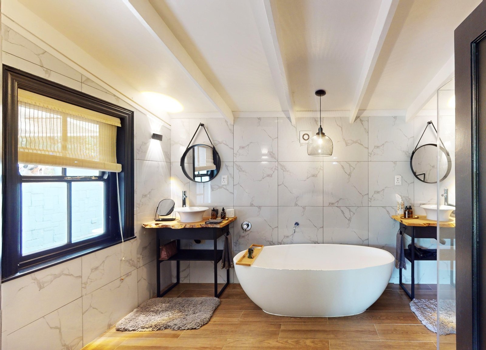 3.1Ha Luxury Smallholding for Sale in Devon Valley, Stellenbosch - Botanical Garden Estate with Guesthouse & Income Cottages image 15