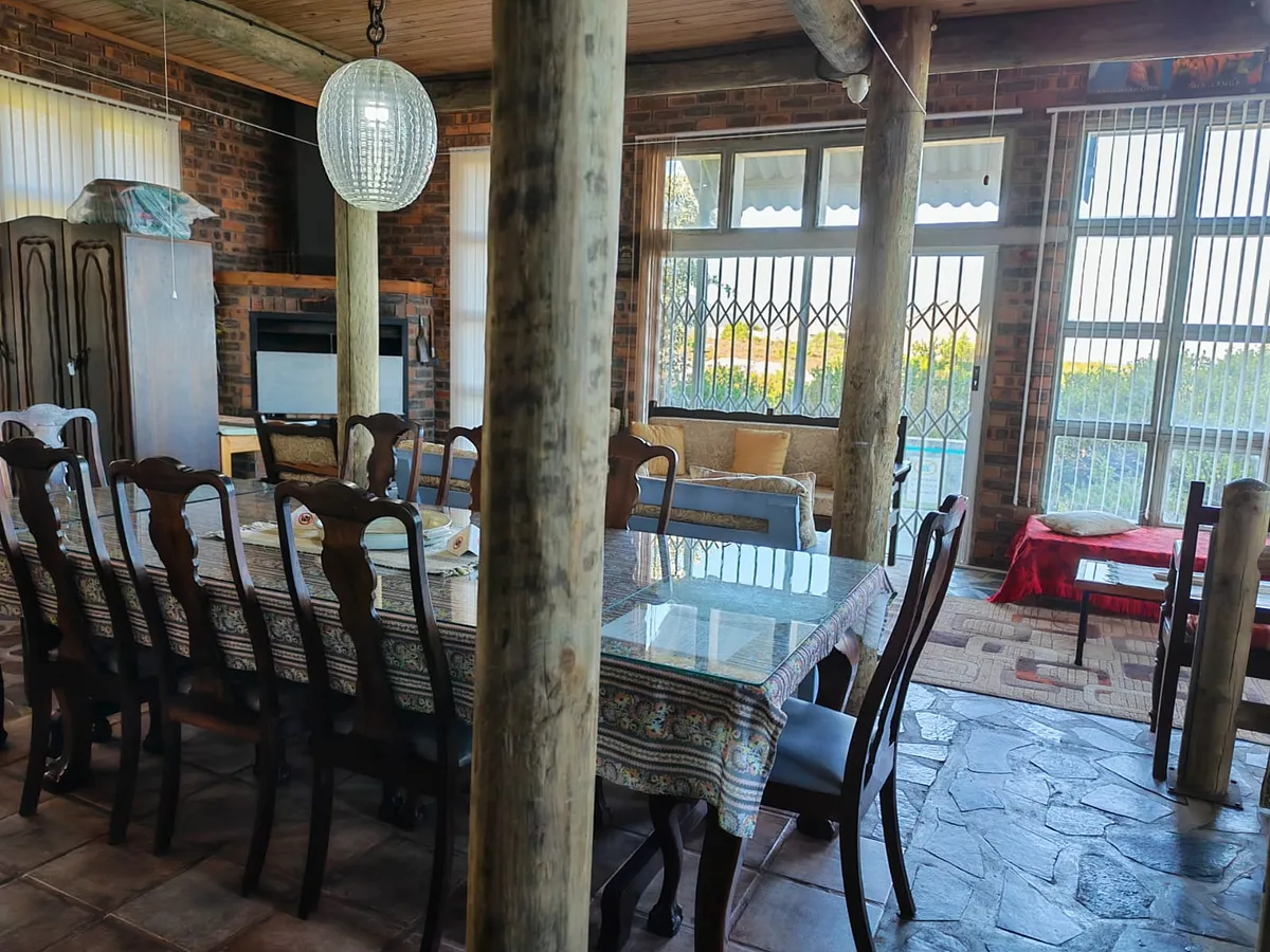 Mountain & Sea View Home for Sale in Betty’s Bay - 1,638Sqm Property with Guesthouse Income Potential image 9