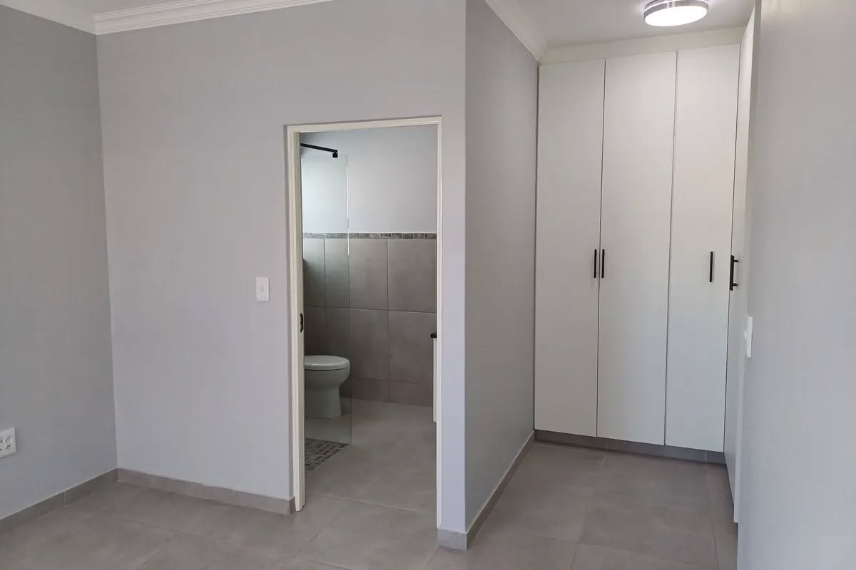 Beautiful 3 Bedroom House for Sale in Sandy Point Beach Estate image 18