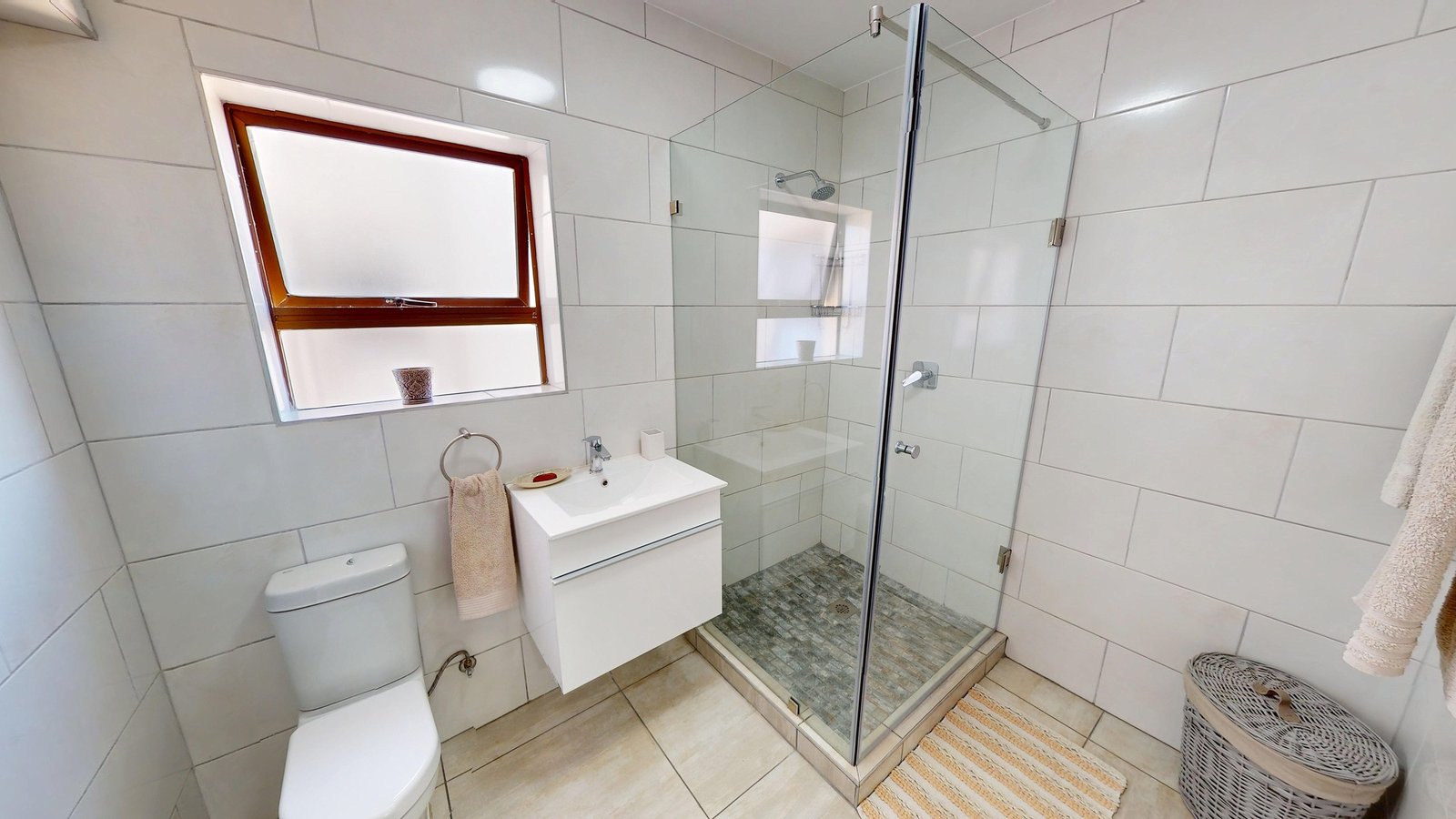 3 Bedroom Beachfront Apartment for Sale in Strand Golden Mile | Ocean Views & Holiday Letting Allowed image 19