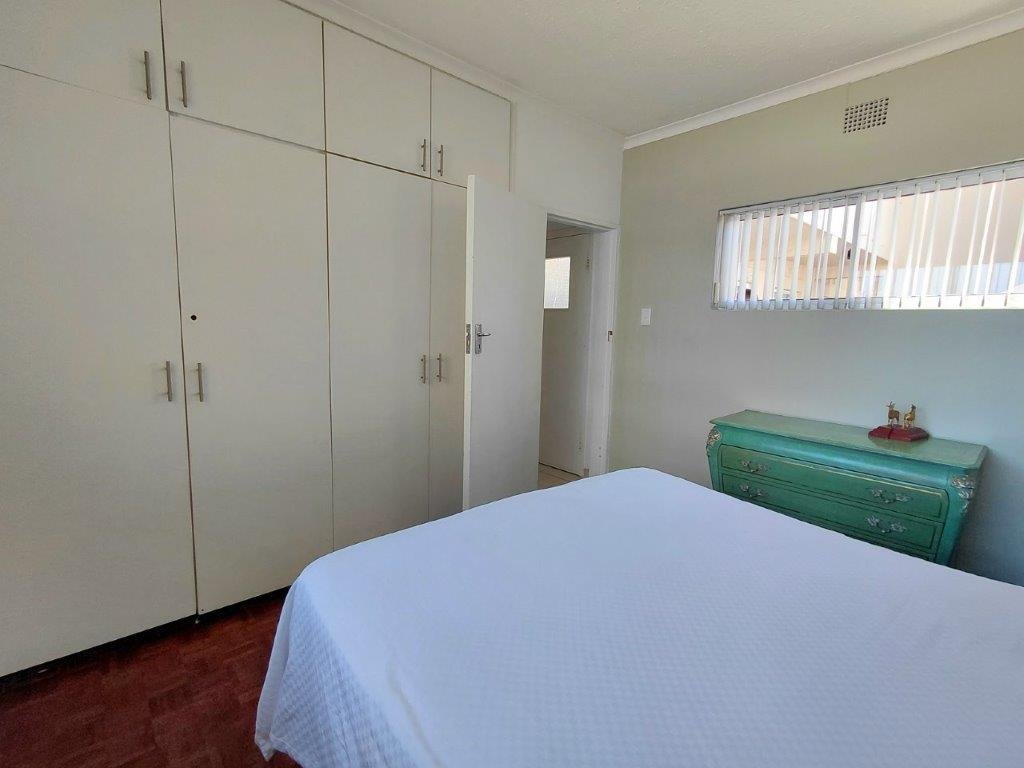 1 Bedroom Ground Floor Apartment for Sale in Strand – Walk to Beach, Lock-Up Garage & Airbnb Potential image 8