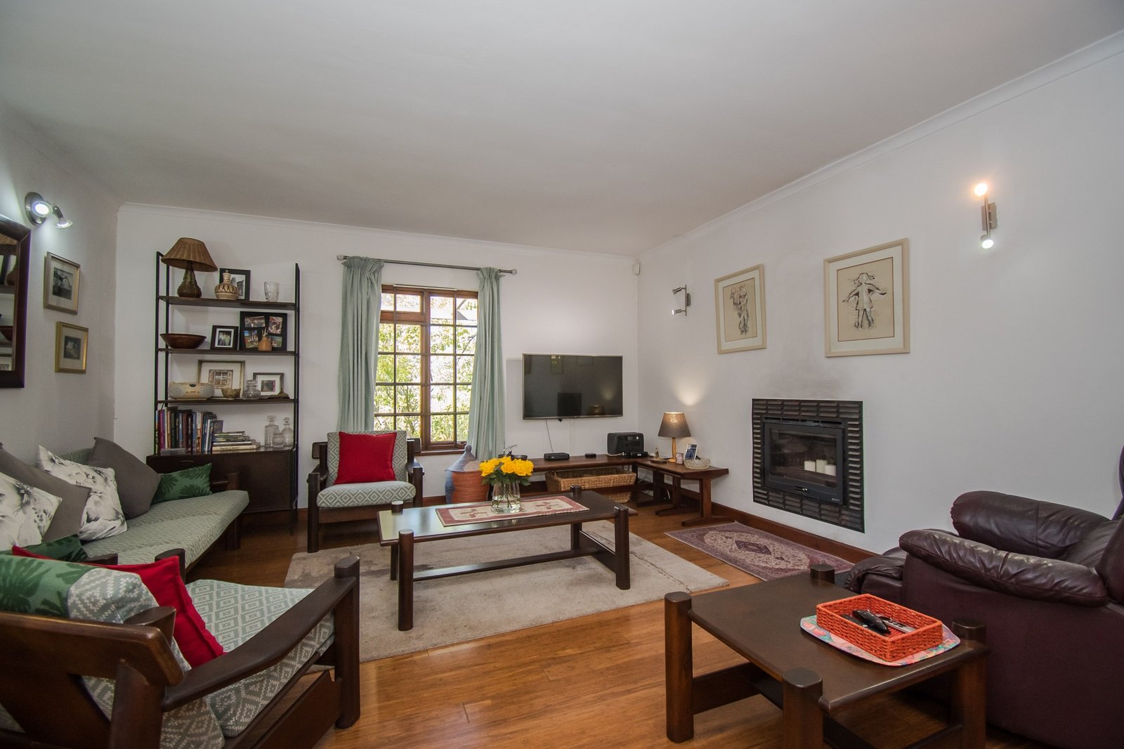 3 Bedroom Cape Cottage for Sale in Somerset West | Granny Flat, Garden & Walk to Somerset House