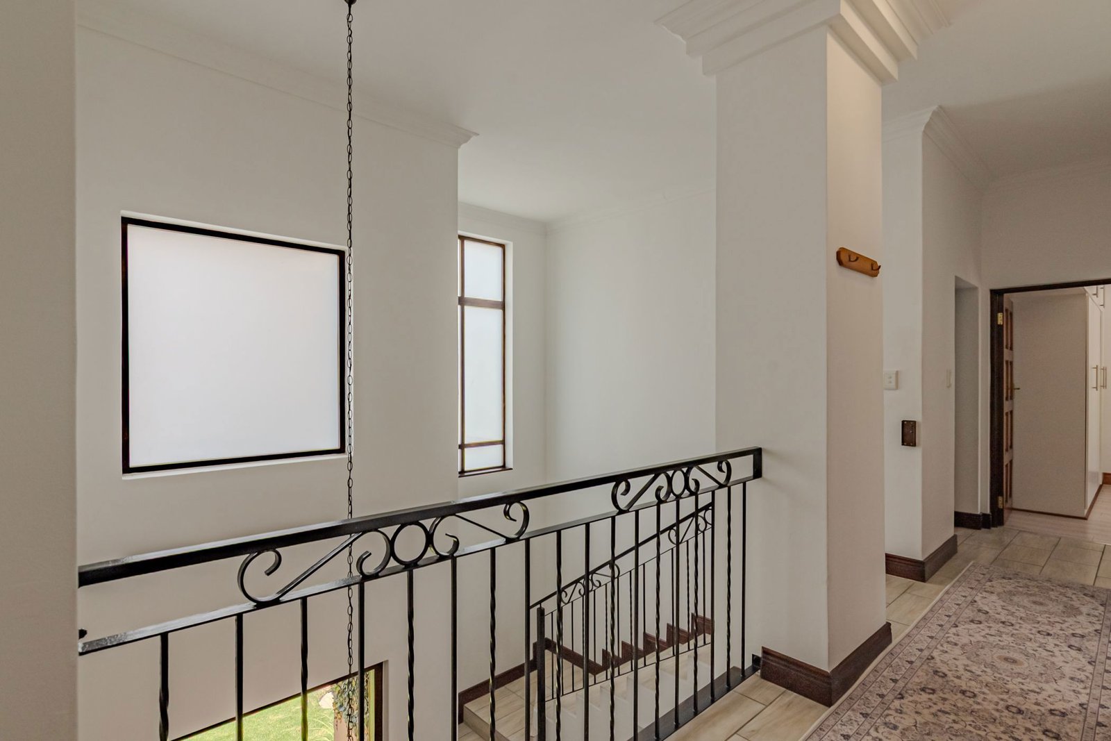 5 Bedroom House for Sale in Blue Valley Golf & Country Estate | Golf Estate Luxury image 19