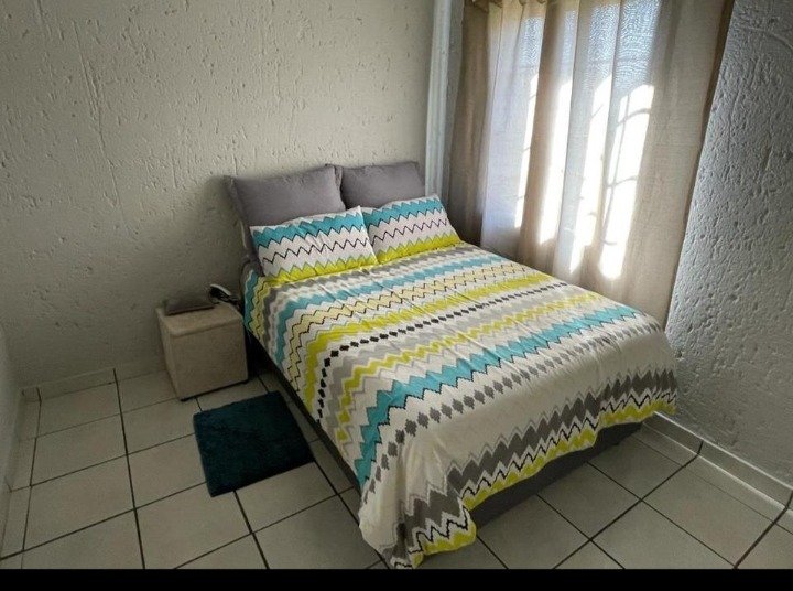 2 Bedroom Ground Floor Apartment for Sale in Vorna Valley, Midrand | Private Garden