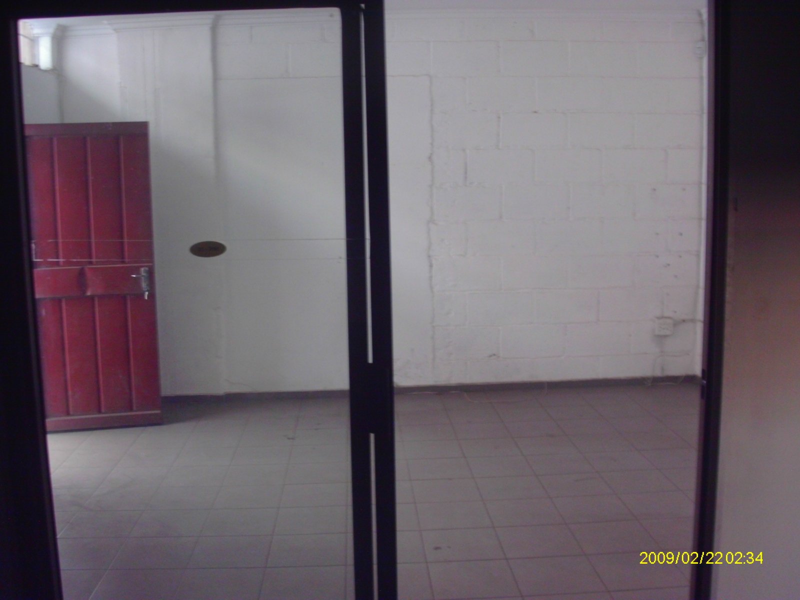 F8 - 225m² Warehouse Distribution Space to Let