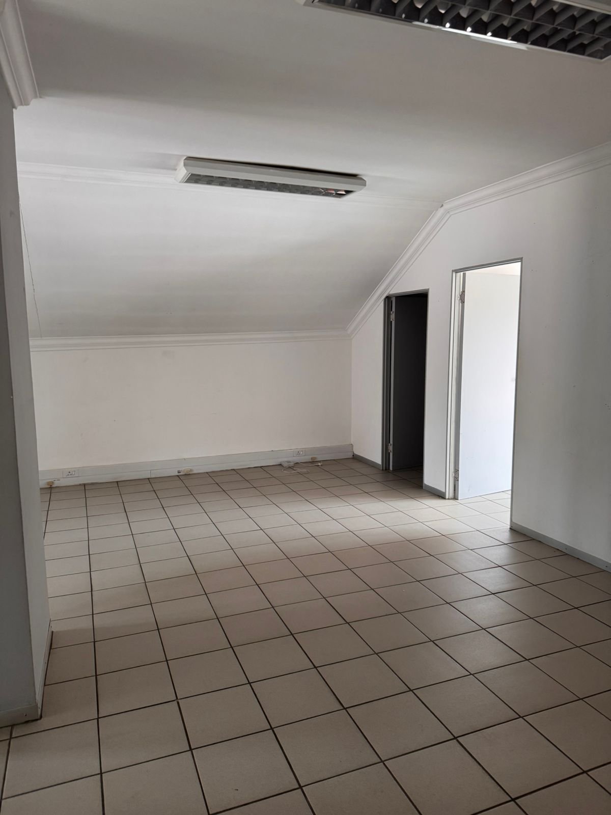 90m² Loft Office Space to Let at Hammets Crossing Office Park - Modern Commercial Unit with Balconies image 8