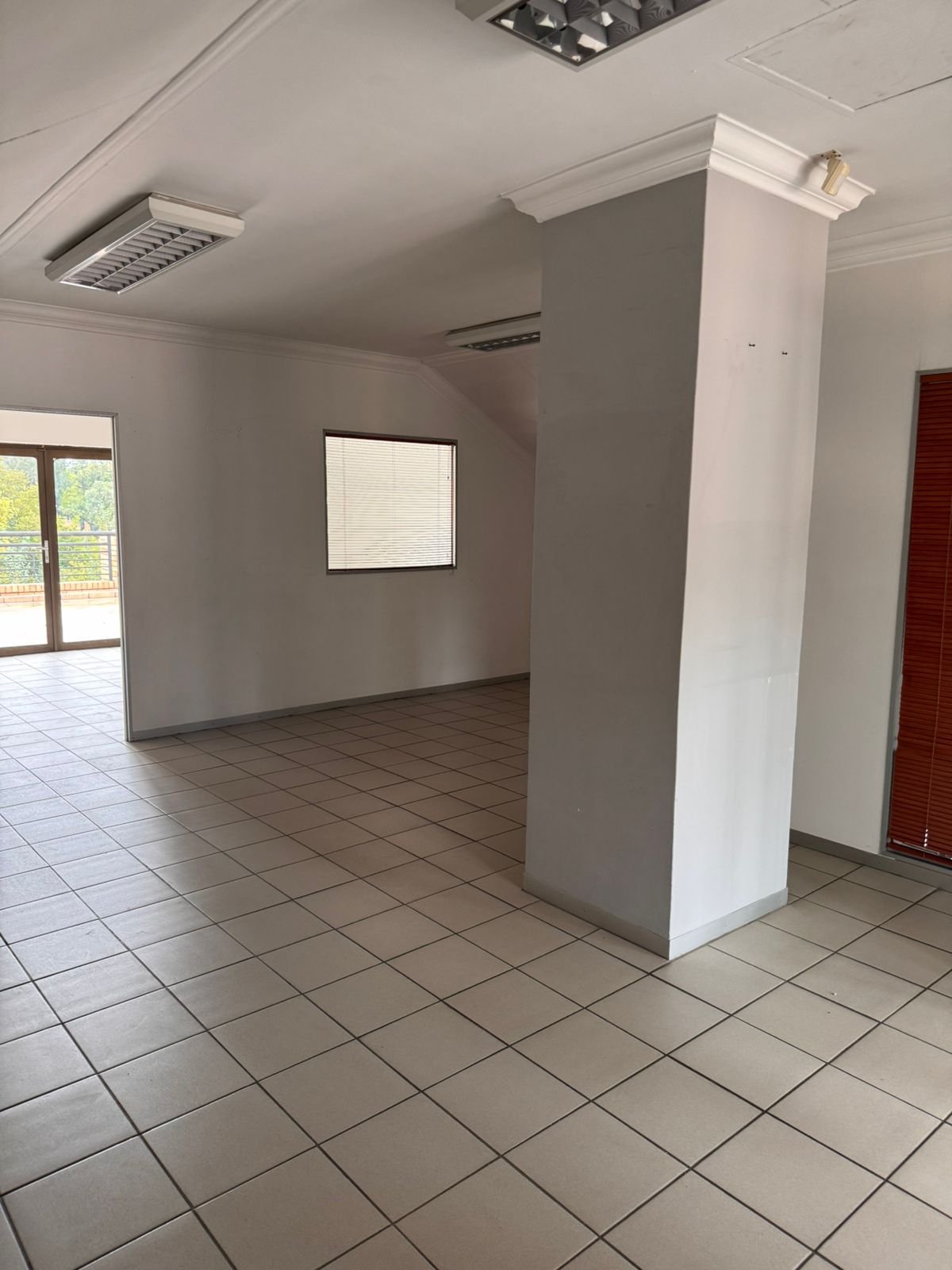 90m² Loft Office Space to Let at Hammets Crossing Office Park - Modern Commercial Unit with Balconies image 9