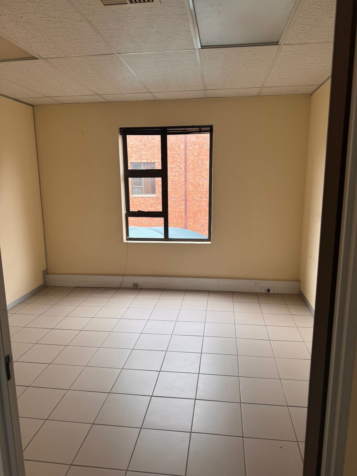 145m² Office Space to Let at Hammets Crossing Office Park - Prime Commercial Offices image 4