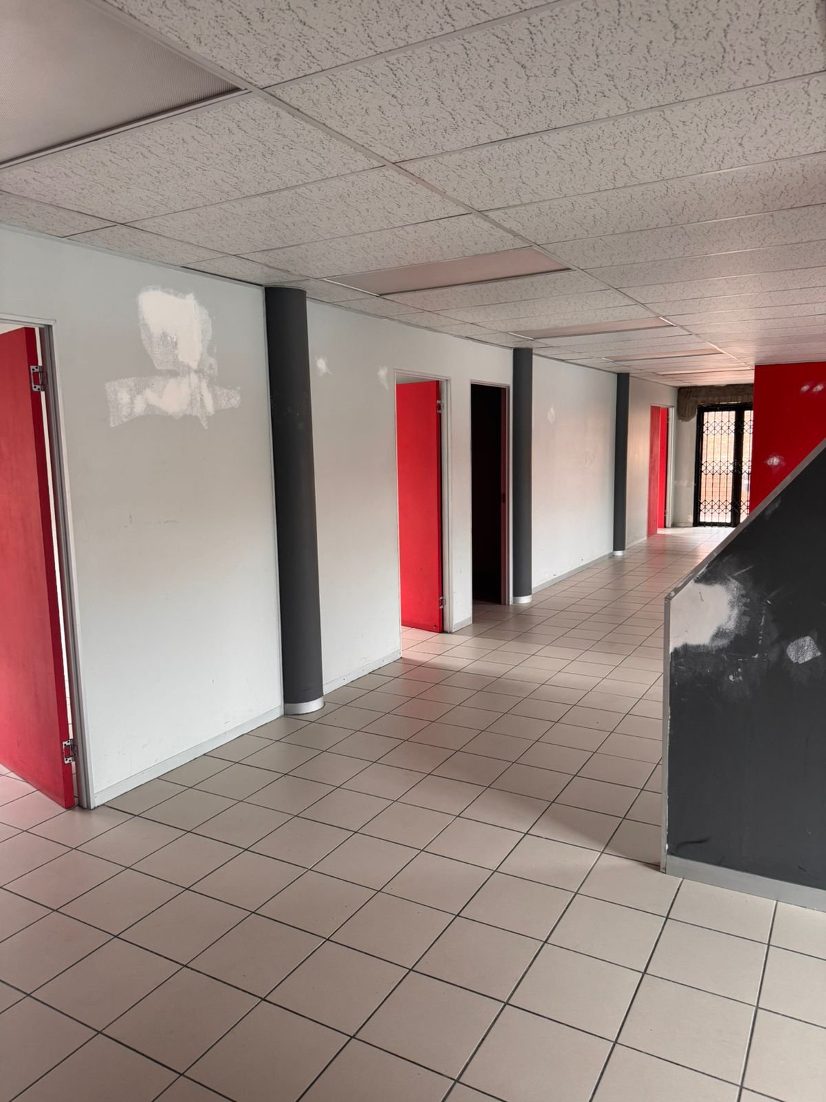 140m² Office Space to Rent in Fourways - Hammets Crossing Office Park - 5 Private Offices