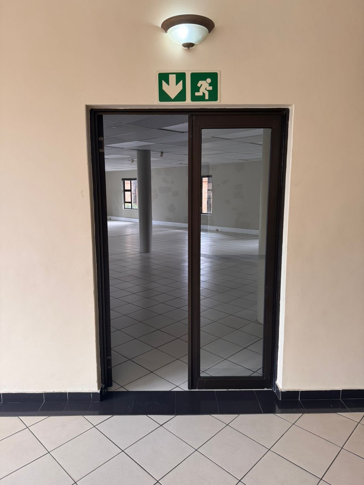 Office Space to Let in Fourways - 172m² Ground Floor Offices at Hammets Crossing Office Park