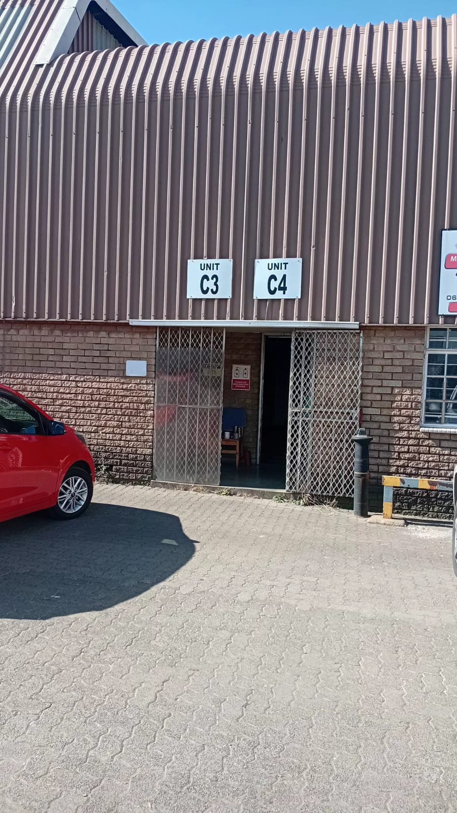 hc3 – hc4 – 630m² Factory Distribution Warehouse Space to Let