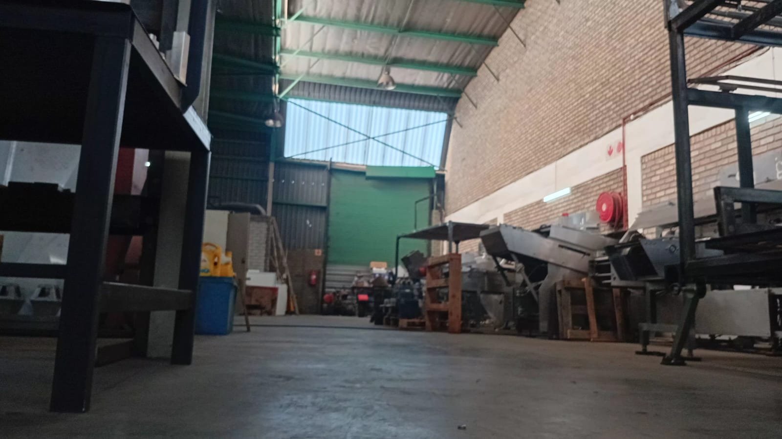 hc3 – hc4 – 630m² Factory Distribution Warehouse Space to Let image 7