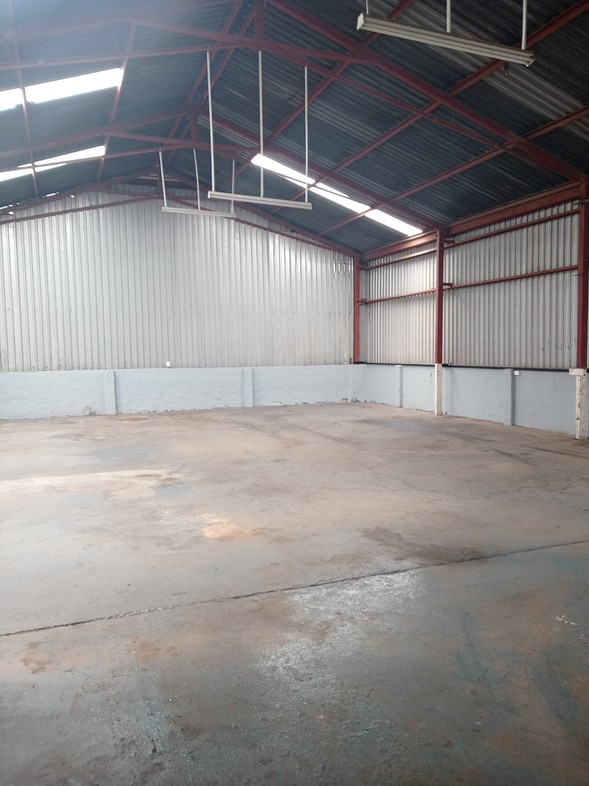 AC2 – 330m² Warehouse, Manufacturing Space