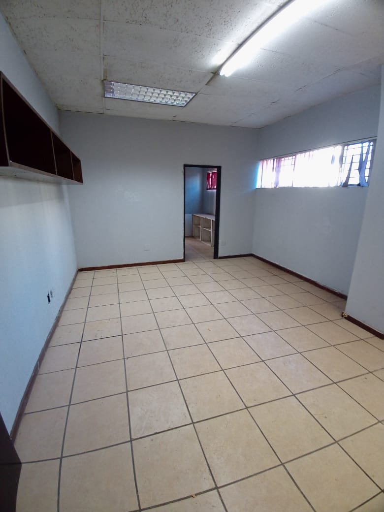 AC1 – 684m² Factory, Warehouse, Engineering Space image 6