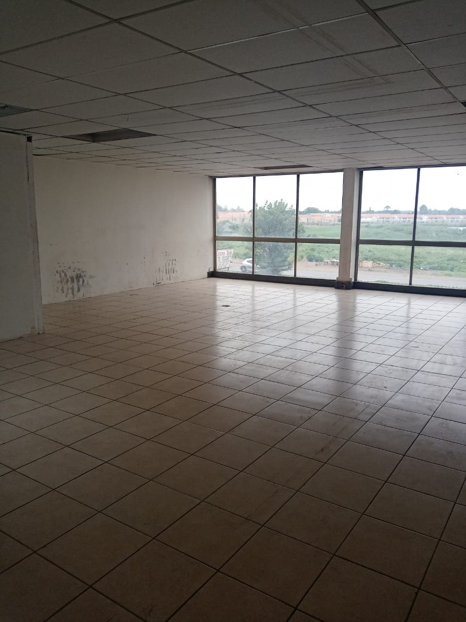 AA13-2 – 260m² Head Office, Call Center, Gym Space to Let image 8