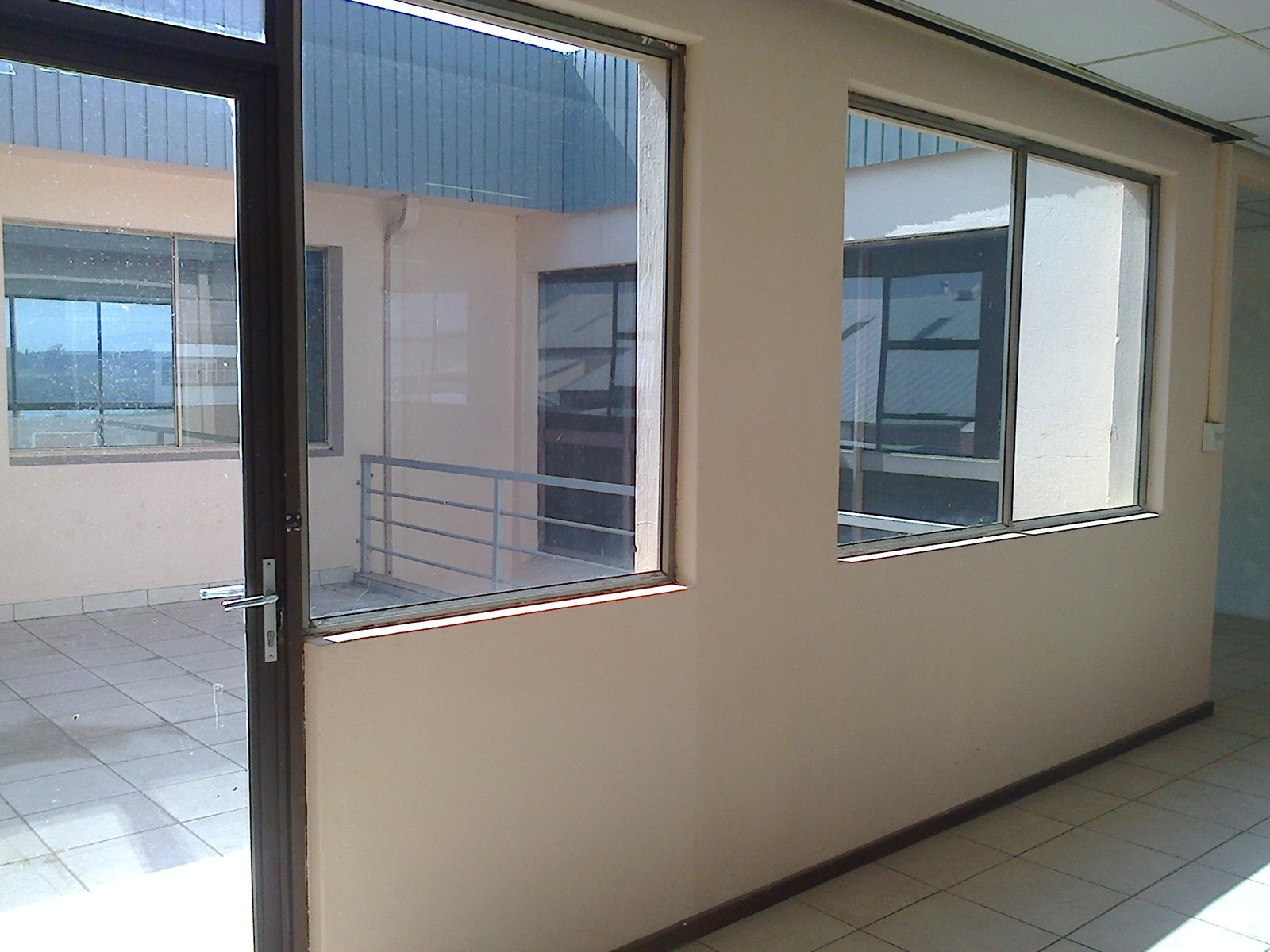 AA10 – 235m² Premium Head Office, Call Center Space to Let