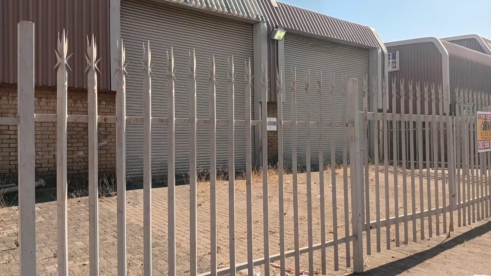 HC1 – HC2 – 639m² Factory Engineering Distribution Space to Let image 6