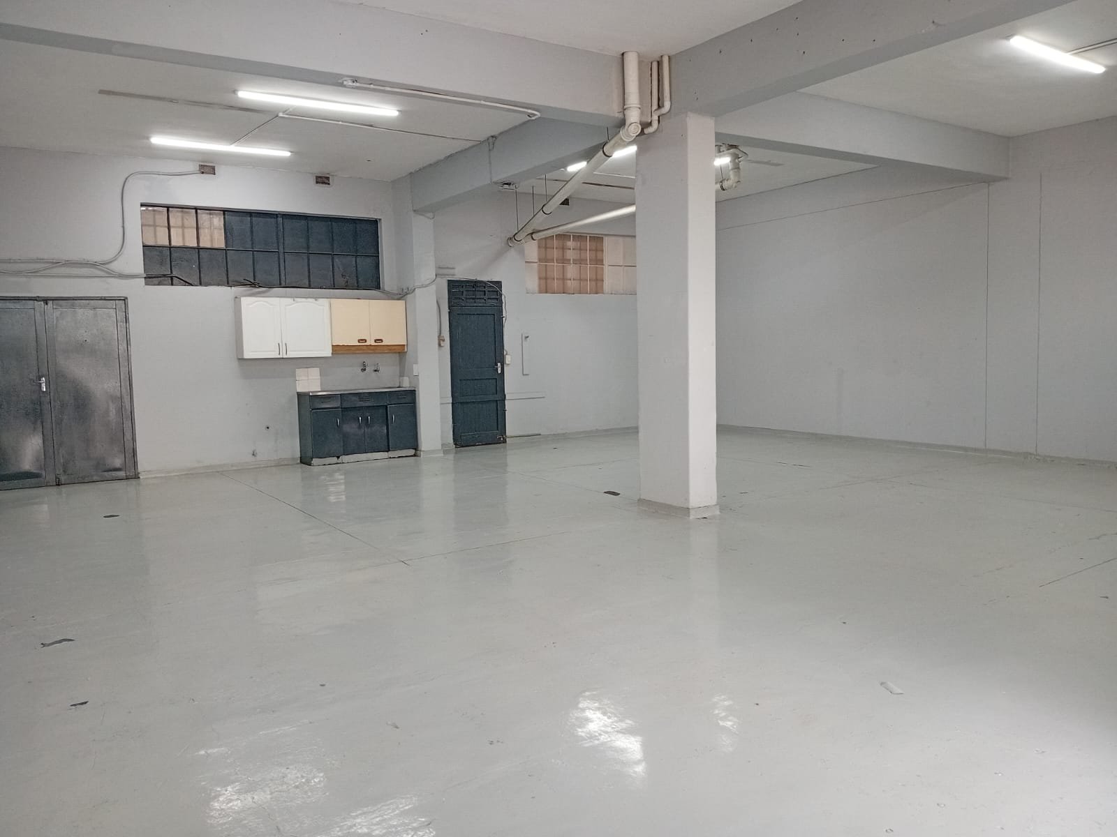 Shop 1 – 115m² Prime Road-Facing Unit to Let