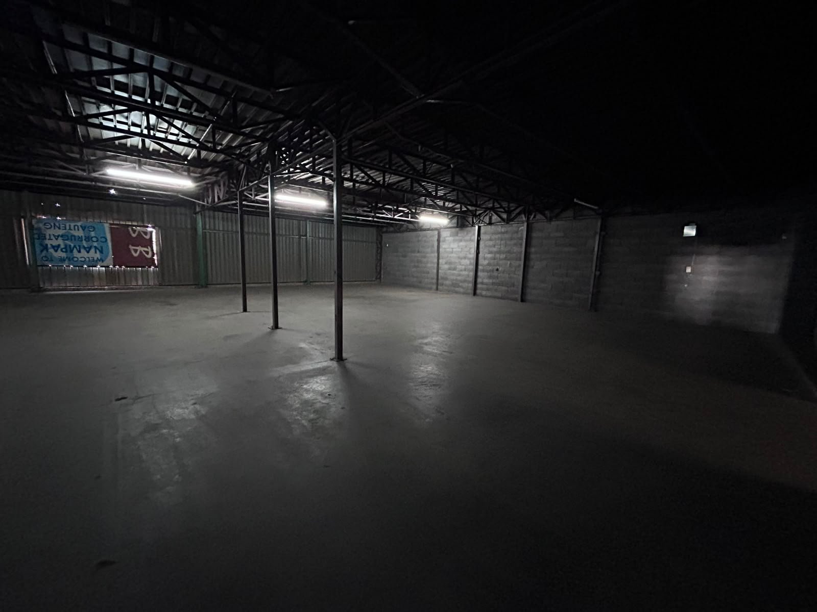 G12 – 147m² – G13 – 147m² Total – 294m² Secure Storage Space to Let image 7