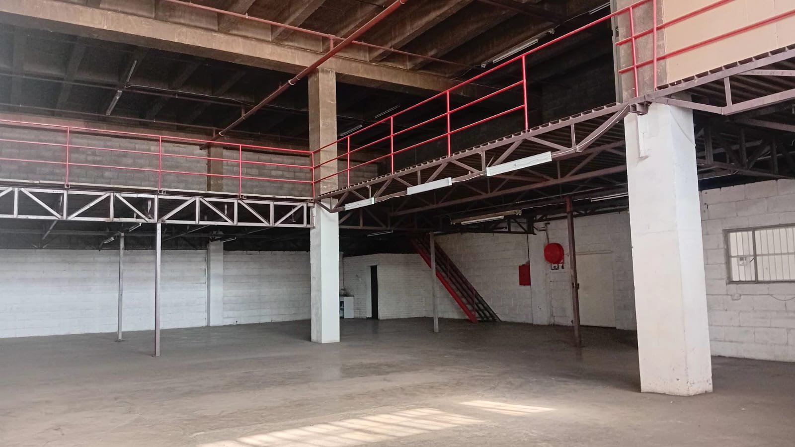 G2 – 590m² Factory, Warehouse, Distribution Space to Let image 7
