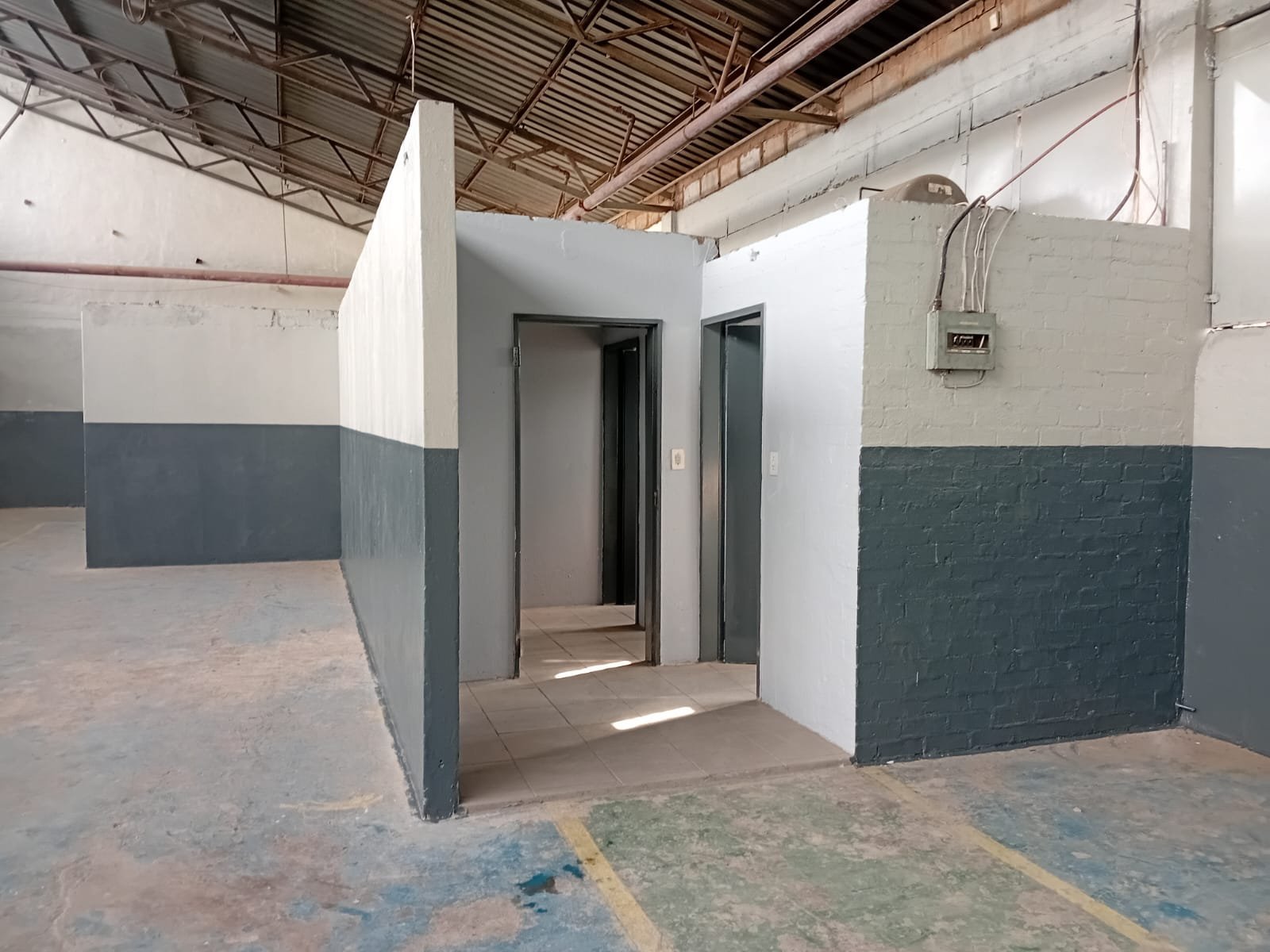 C19 – 1st Floor 647m² Factory, Manufacturing, Distribution Space to Let
