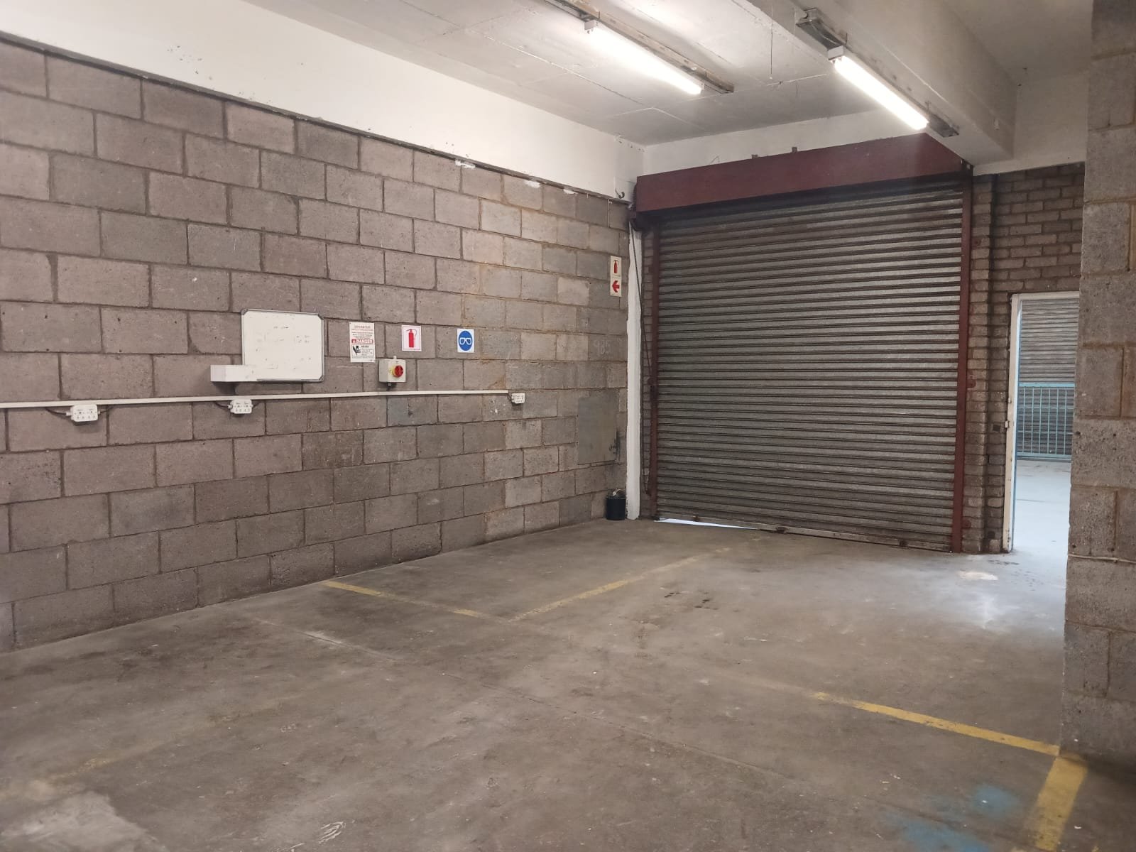 C8 – 67m² - Factory, Warehouse, Distribution Space to Let image 8