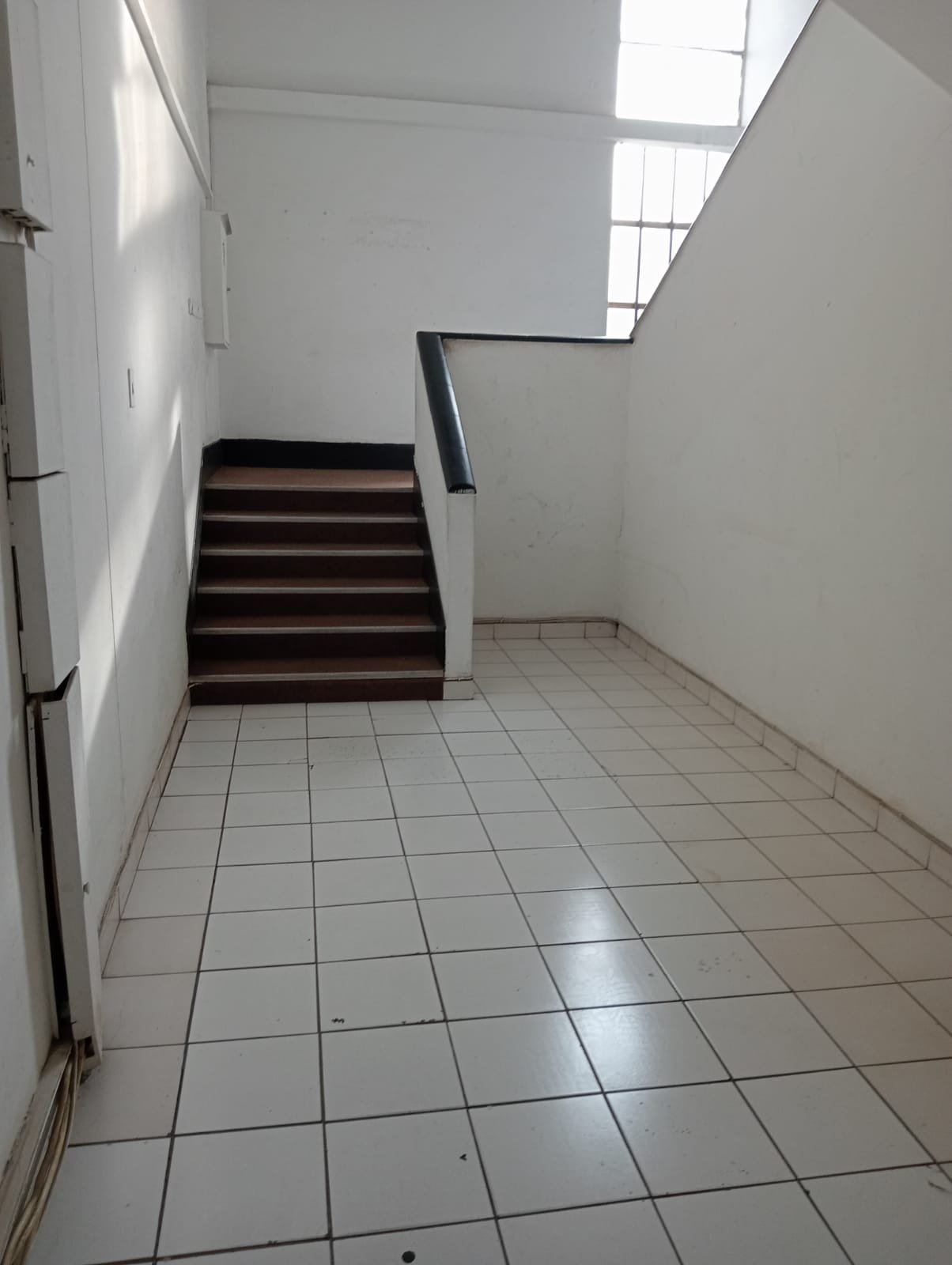 B12-1 – 520m² Flexible Office, Training, Church Space to Let image 6