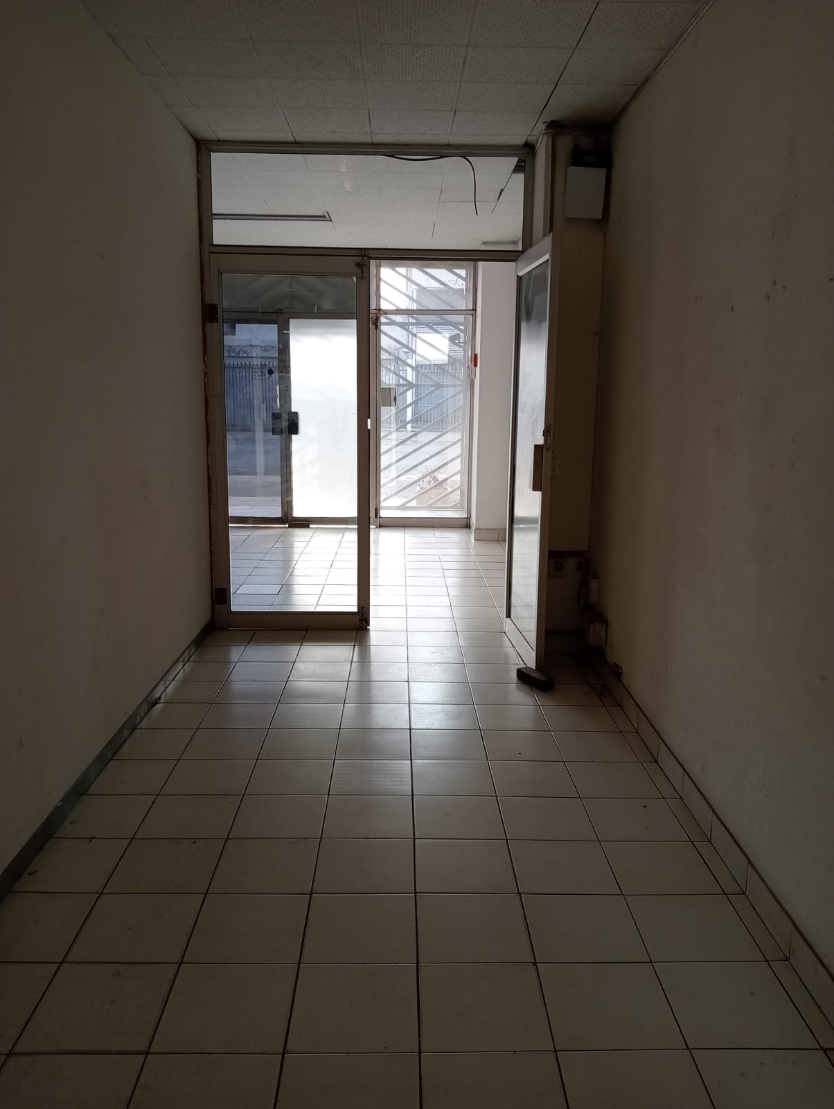 B12-1 – 520m² Flexible Office, Training, Church Space to Let image 7