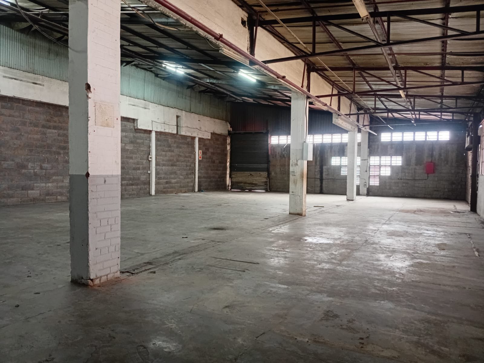 B8-1 – 435m² Secure Factory, Warehouse, Workshop Space to Let