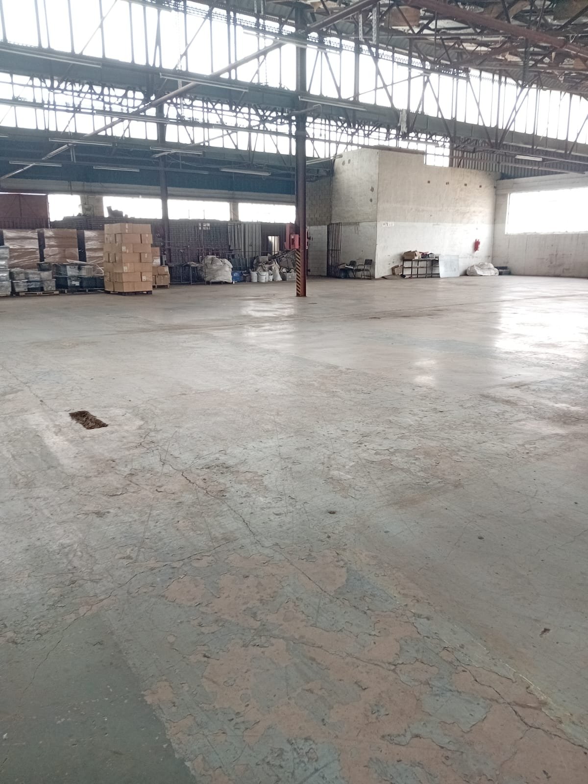A9 – 1,527M² 2nd Floor Factory, Workshop, Distribution Space to Let image 7